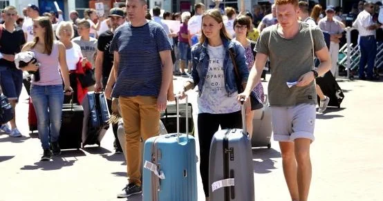 AZƏRBAYCANA GƏLƏN TURİSTLƏRİN SAYINDA CIDDI AZALMA Səbəb nədir?