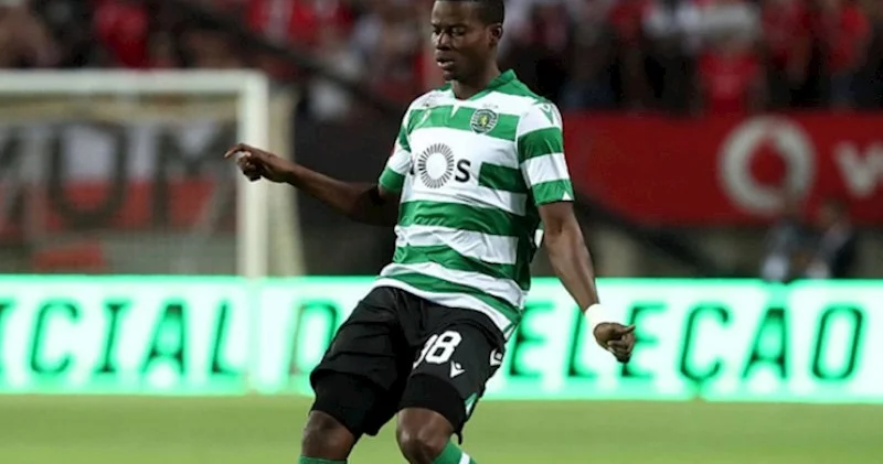 Daha bir məşhur futbolçu Neftçi nin heyətinə qoşulur