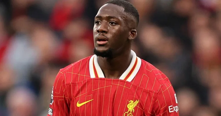 Real Liverpul un müdafiəçisinin əvəzinə...