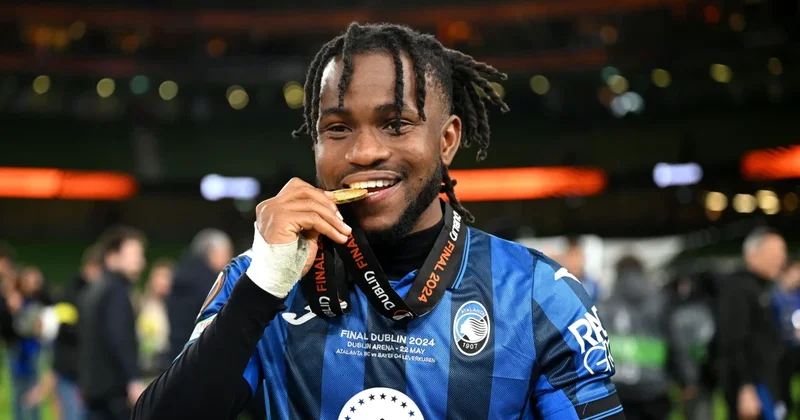 Qalatasaray Lookman transferində israrlıdır