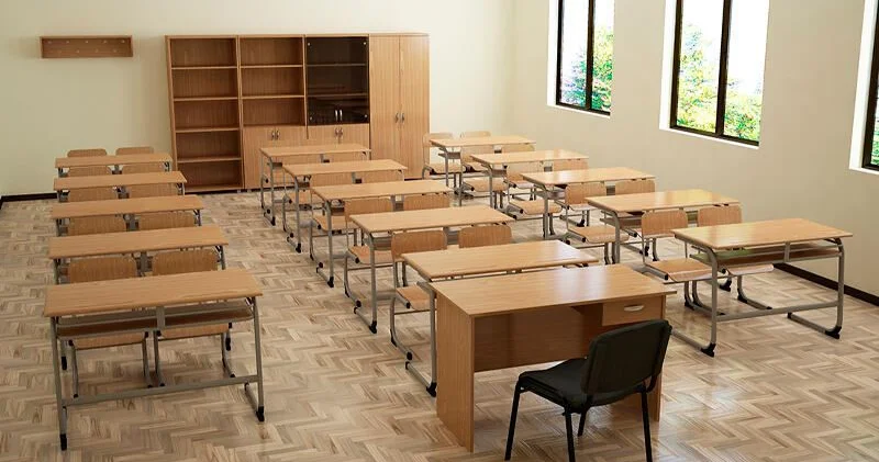 Müəllimdən paranormal davranış: Şagirdləri kəmərlə bağladı VİDEO