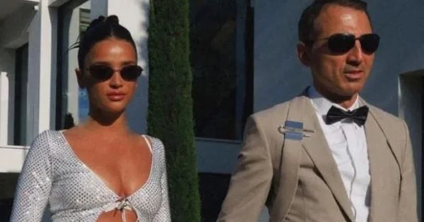 Adnan Əhmədzadənin həyat yoldaşı Azərbaycanı tərk edib: mühafizə və sürücüylə... Londonda yaşayacaq