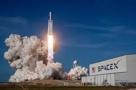 SpaceX меняет штабквартиру