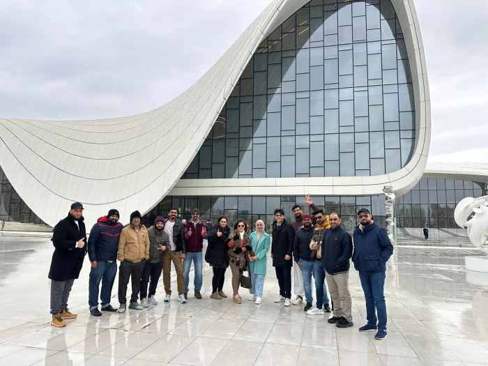 Körfəz ölkələrinin turizm şirkətləri üçün tanışlıq