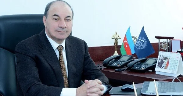 Eldar Mahmudova görə vəzifədən getdim Eks nazir