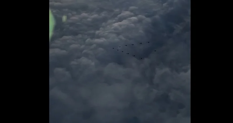 Рождественская ёлочка в небе: истребители Швеции и Финляндии удивили манёвром Minval Politika