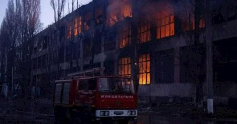 Rusiya Odessa vilayətini vurdu − Sakinlər qazsız və işıqsız qaldı