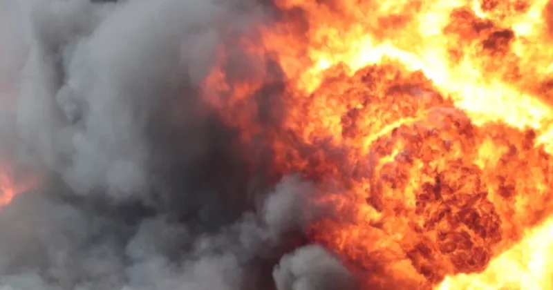 Россияне опять полезли в трубу. Украинцы ее уничтожили видео