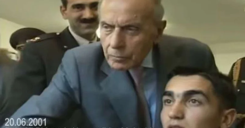 "Keşfiyyat yox, kəşfiyyat..." Heydər Əliyevlə kursantın maraqlı dialoqu VİDEO