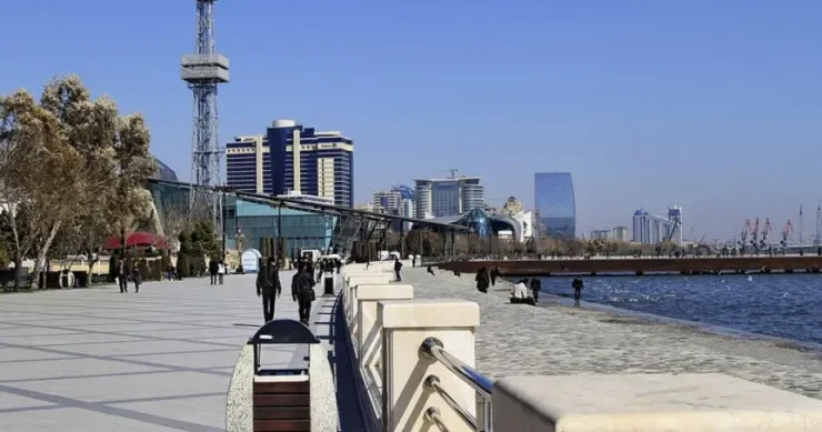 Bulvarda oğurluq edənlər TUTULDU: biri qadındır