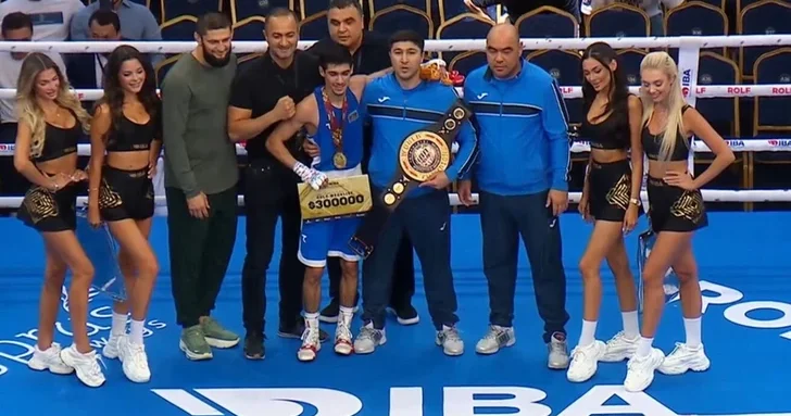 Триумф Азербайджана: Субхан Мамедов завоевал золото чемпионата мира по боксу в Дубае