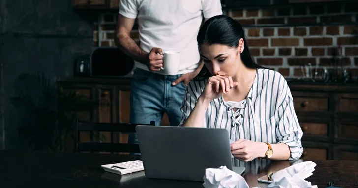 Финансовая психология отношений: кто зарабатывает, а кто распоряжается?