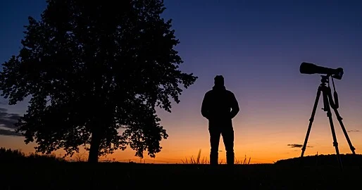 ABŞ Yerə yaxınlaşan yadplanetli gəmi ilə bağlı həyəcan təbili çalıb...