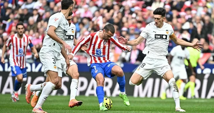 Гол Гризманна принес Атлетико победу над Валенсией