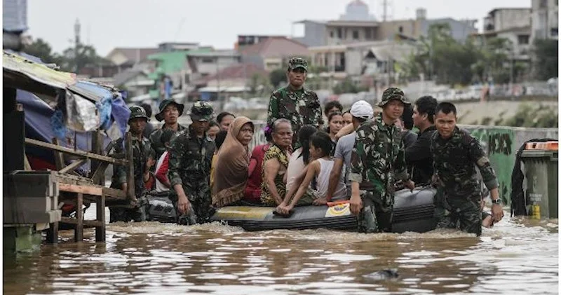 İndoneziyada ölənlərin sayı 1000 i keçdi