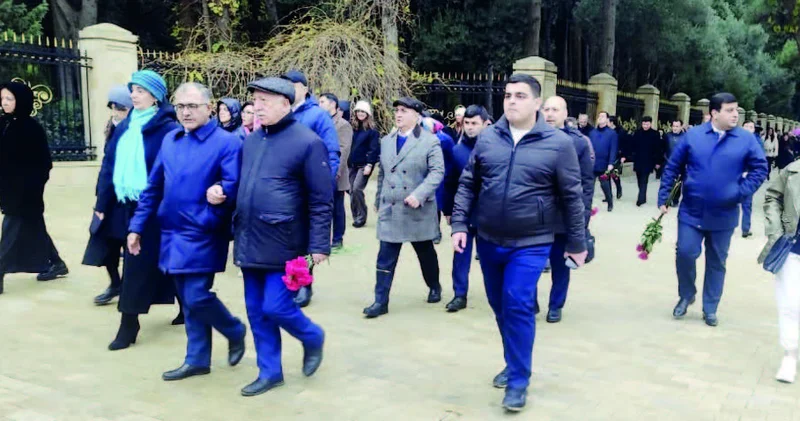 Xalqın ulu rəhbərə tükənməz sevgisi, dərin ehtiramı