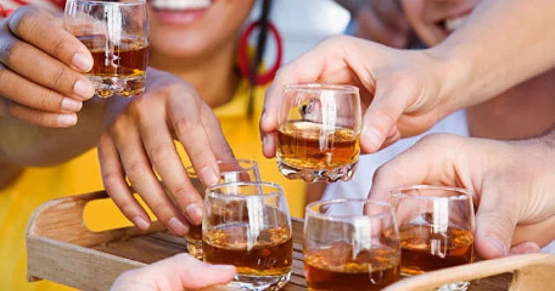 Ölkədə istehsal olunan siqaret və spirtli içkilərlə bağlı statistika açıqlandı