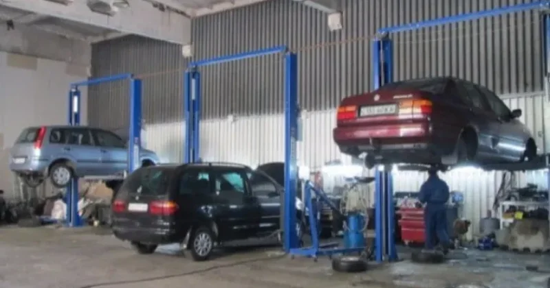 Qaldırıcı qırıldı Usta əzilib öldü KONKRET