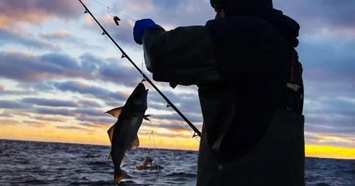 Поиски пропавших рыбаков в Астаринском районе продолжаются