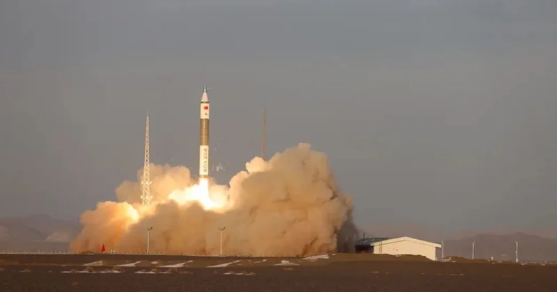 “Kuaizhou 11“ raketi Çinin iki peykini orbitə çıxarıb