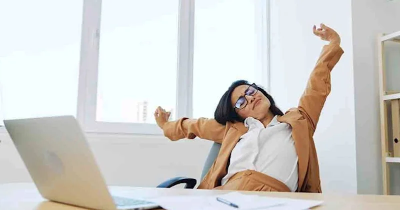 Psixoloq iş saatlarının keyfiyyətə təsirini izah etdi