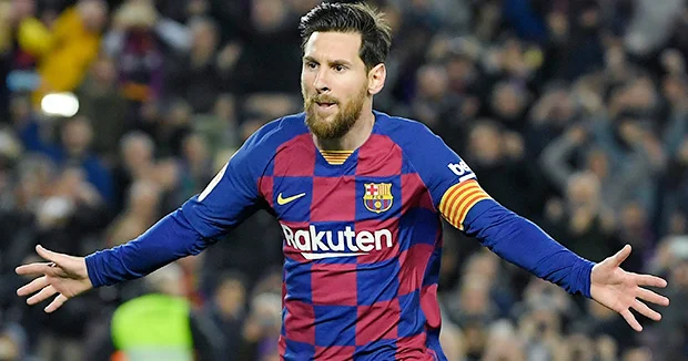 Messi Hindistanda qalmaqalla qarşılandı: azarkeşlər tribunaları söküb meydana atdılar Video