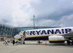 525ci qəzet Ryanair hava limanlarında spirtli içkiləri məhdudlaşdırmağa çağırır