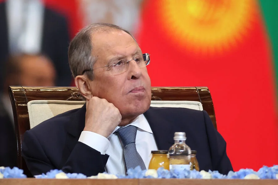 Avropa daha bir ölkəni “hərbi Şengen”ə çəkir Lavrov