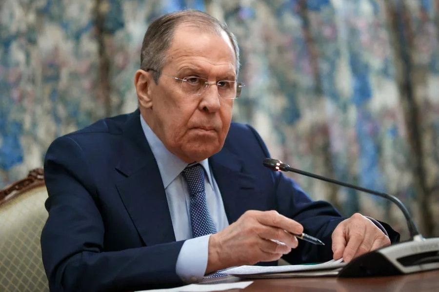 525ci qəzet Lavrov RusiyaErmənistan münasibətlərinin mürəkkəb olduğunu bildirib