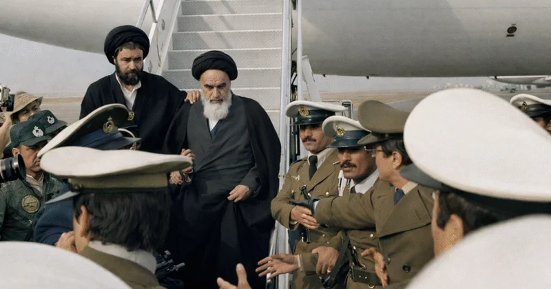 Türkiyəyə sürgün edilən Xomeyniyə ŞOK: əbası çıxarıldı, 12 yaşlı qıza qəzəbləndi... Gizlinlər+FOTOLAR