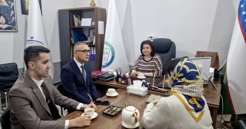 В Кокандском государственном университете состоялся обмен мнениями по вопросам изучения и преподавания азербайджанского языка