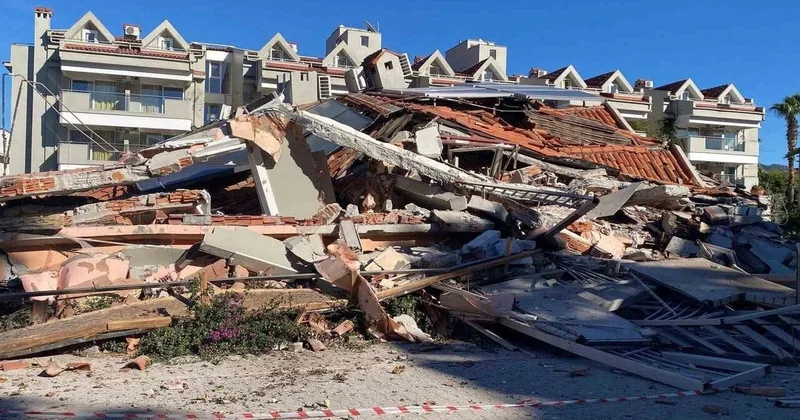 В Турции обрушилось здание отеля ФОТО