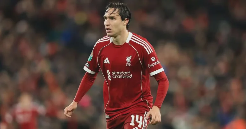 İtalyan hücumçu Yuventus a qayıtmaq üçün maaşından güzəştə gedir