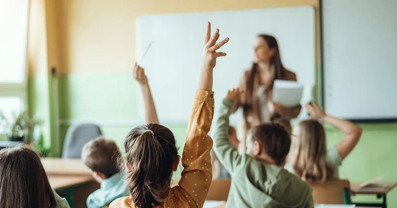 Azərbaycanda məktəb müəllimi öldü FOTO