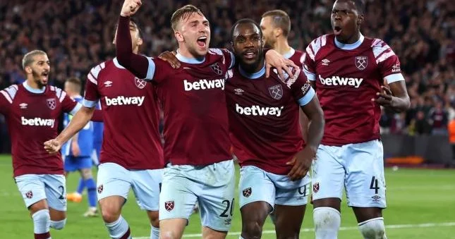 Klub Premyer Liqadakı mövqeyinə görə futbolçu transfer edə bilmir