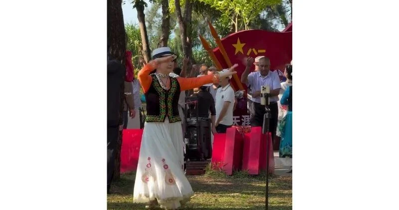 Как развлекаются китайские пенсионеры? ВИДЕО