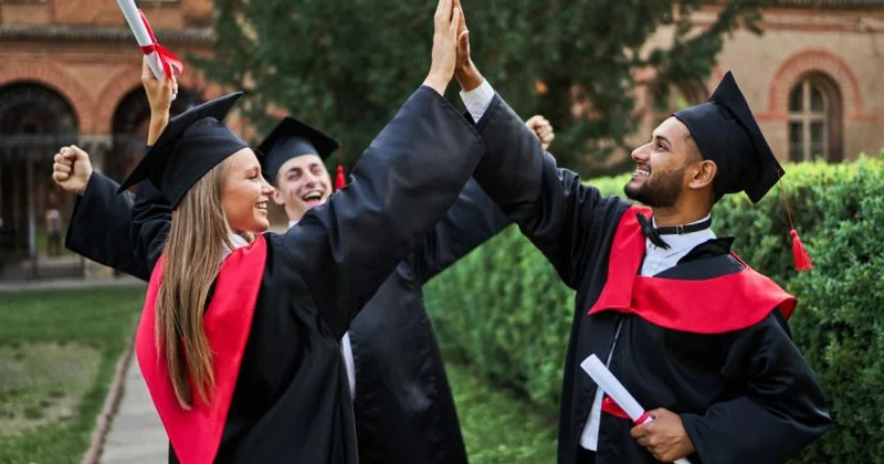 Bakalavr təhsilinin 3 ilə endirilməsi gözlənilir KONKRET