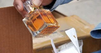 Ətirlərin ilk dəfə nə üçün istifadə edildiyini bilirdinizmi?