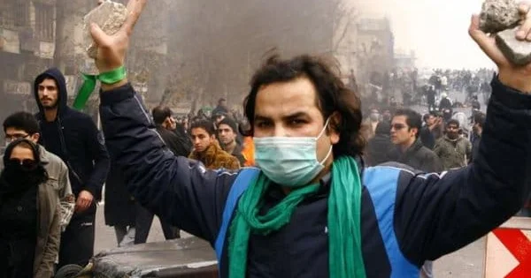 İranda 12 min etirazçı öldürülüb