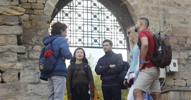 Откуда чаще всего туристы приезжают в Азербайджан? Список стран