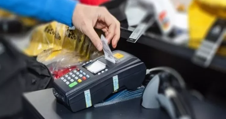 Oba marketin kassasında növbə DAVASI: məhkəmə hansı cəzanı verdi?