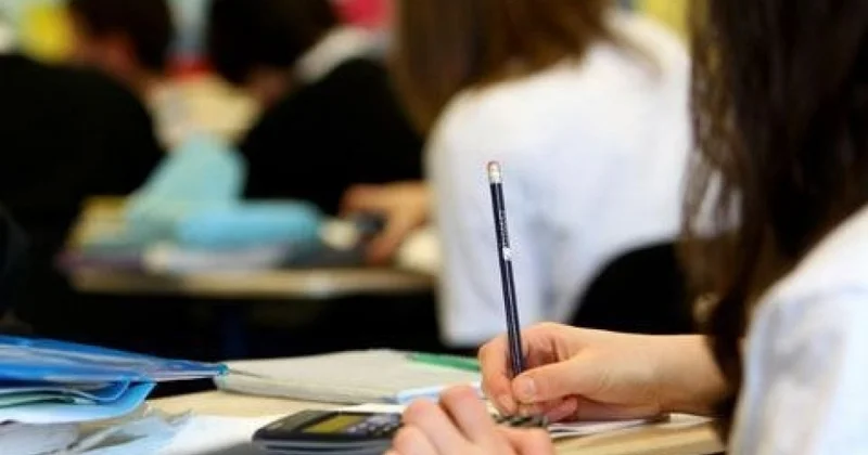 Universitetlərdə təcrübə müddəti artırılsın TƏKLİF