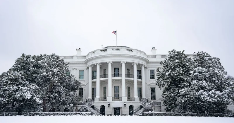 Белый дом призвал Гренландию выбрать между США и Россией с Китаем