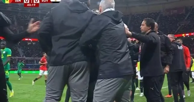 Afrika Kubokunda gərgin anlar: Salah hər kəsi qəzəbləndirdi