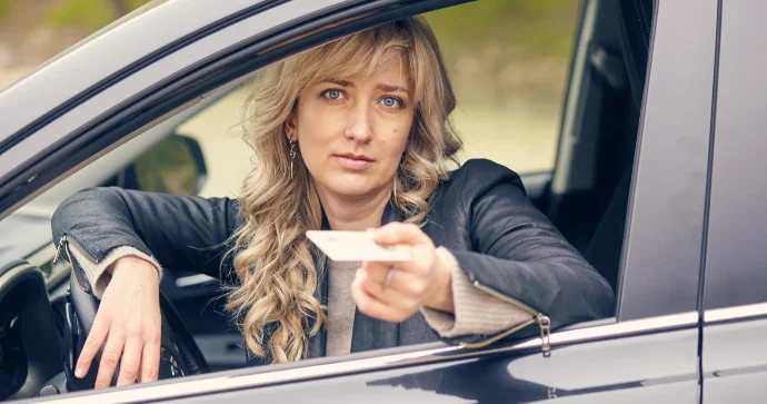 Bu ölkədə aliment ödəməyən sürücülük hüququndan məhrum edilir