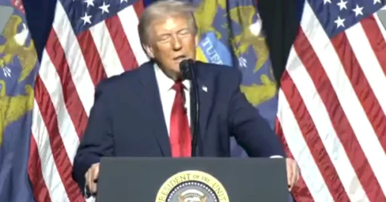 Tramp Baydeni yamsıladı: Heç kim gülmədi VİDEO