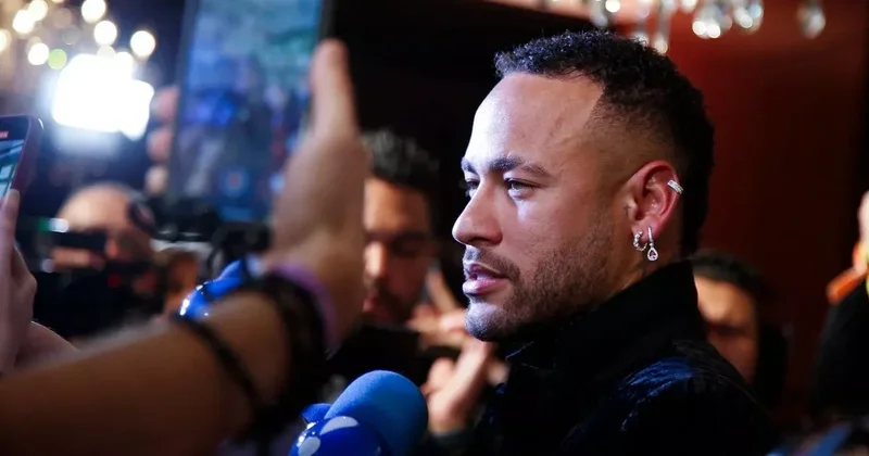 Neymar özünə şəhər tikir