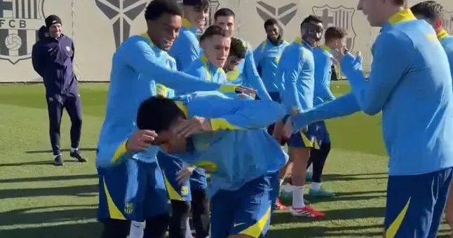 Kanselo “Barselona”da ilk məşqinə çıxdı VİDEO