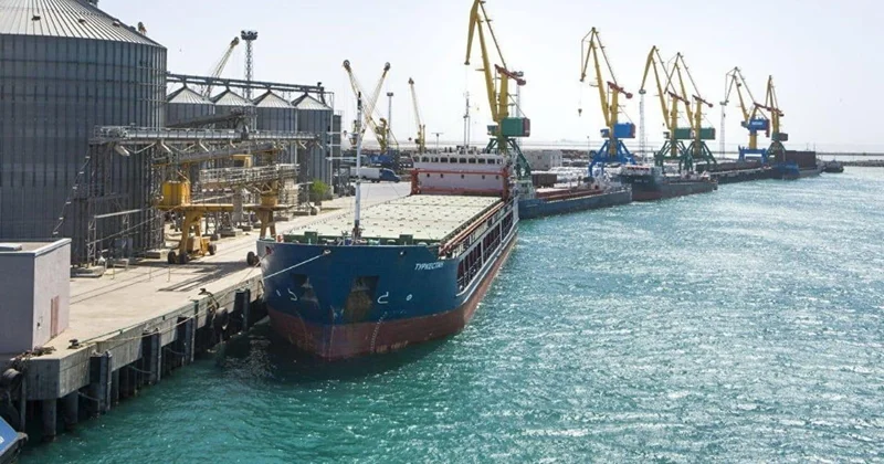 Вырос объем морских перевозок между Актау и Баку