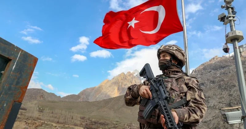 Türkiyə Yaxın Şərqdə hərbi mövqeyini gücləndirir